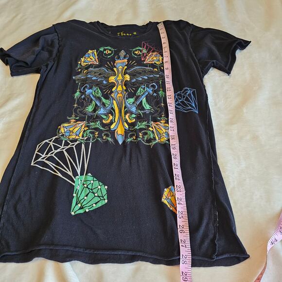 Stylish black t-shirt with a bright graphic print SIZE S - Picture 4 of 7